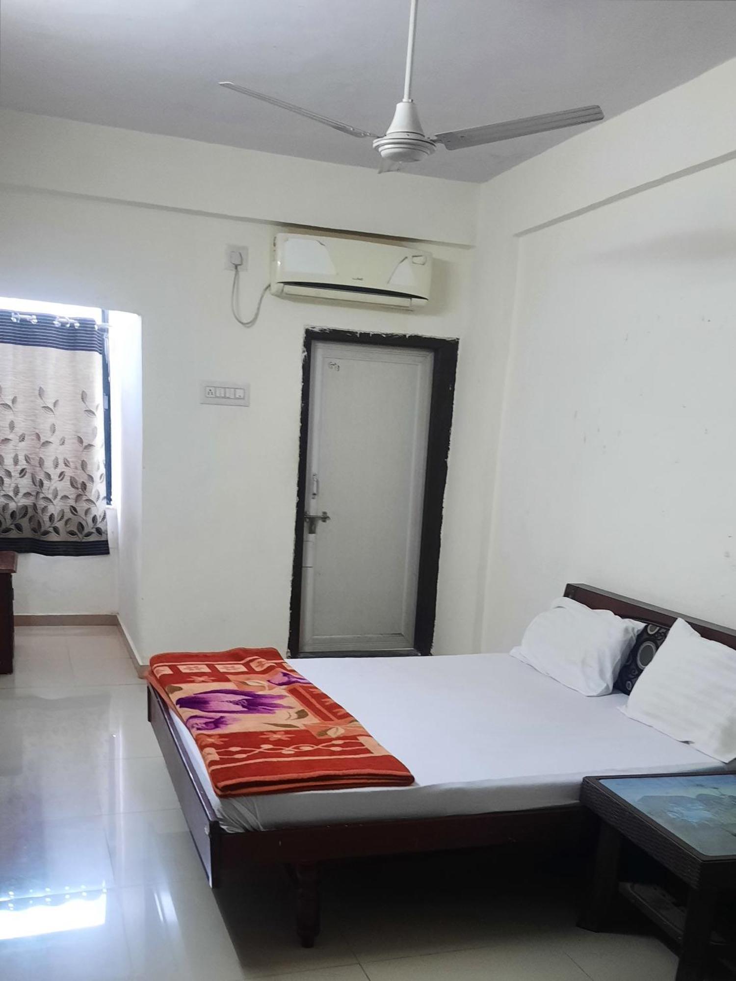 Hotel Rajtilak Guest House Vadali Exterior photo